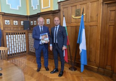 Първа среща на кмета Костадин Димитров с новия посланик на Италия (СНИМКИ)