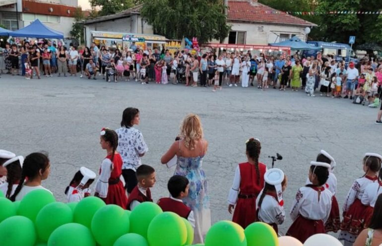 Топ готвачът Иван Звездев приготви празничен курбан за събора в Скутаре (ГАЛЕРИЯ)