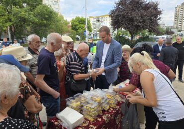 С празнична литургия и благотворителен обяд: В район „Тракия“ отбелязаха Преображение Господне (СНИМКИ)