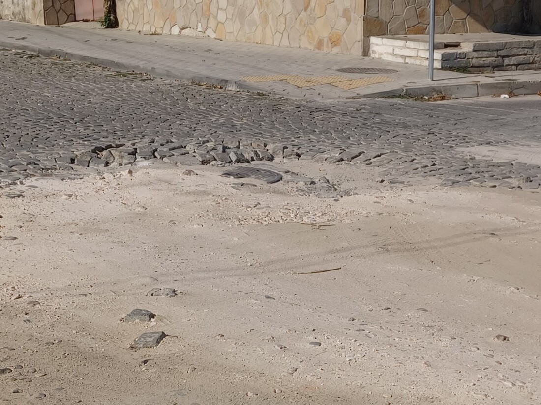 От утре: Започва възстановяване на настилката на ул. „Хан Крум“ в Карлово