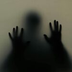 Филми по книги: Позабравени трилъри от 90-те, които си струва да гледате отново (ВИДЕО)