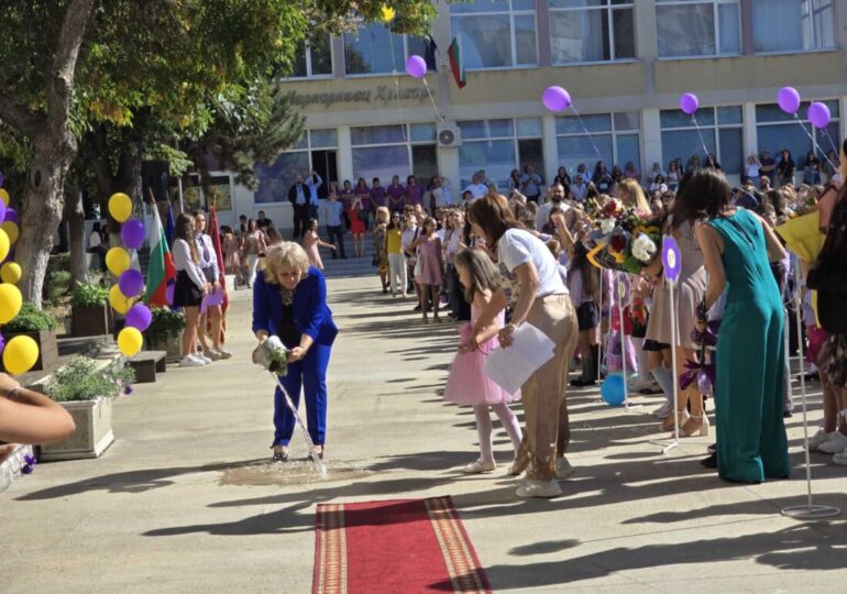 Георги Гатев откри учебната година в училищата в „Тракия“ (СНИМКИ)