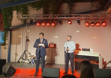 Министър Бачев откри XXVI Международен куклено-театрален фестивал "Двама са малко - трима са много" в Пловдив (СНИМКИ)