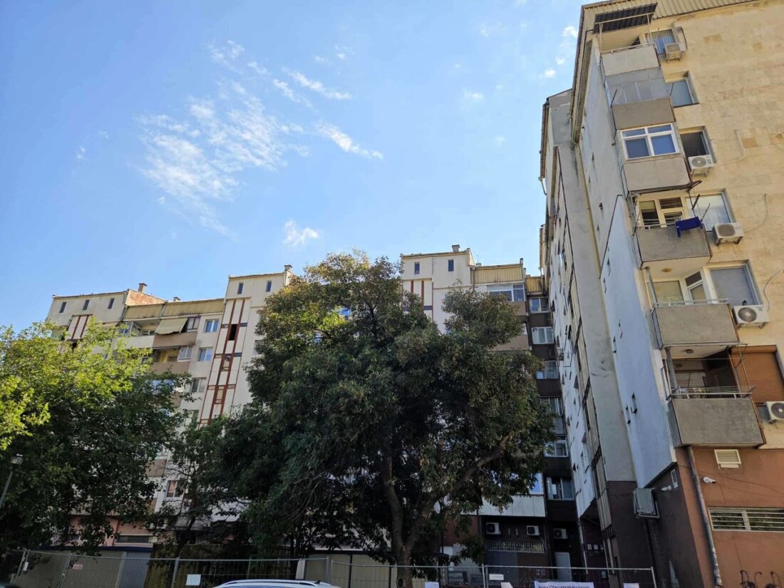Започва санирането на един от големите блокове в Асеновград (СНИМКИ)