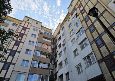 Започва санирането на един от големите блокове в Асеновград (СНИМКИ)
