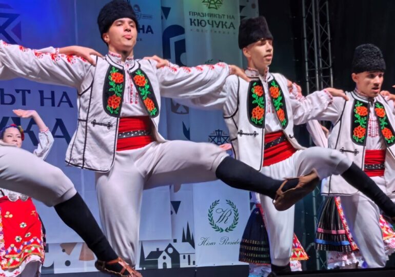 "Празникът на Кючука" стартира с много музика, танци и настроение (СНИМКИ и ВИДЕО)
