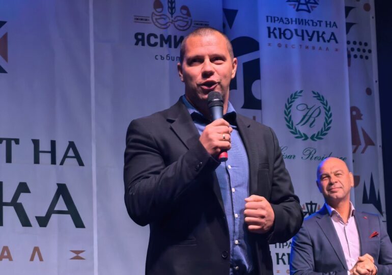 "Празникът на Кючука" стартира с много музика, танци и настроение (СНИМКИ и ВИДЕО)