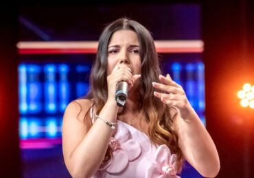 15-годишната Виктория Каменчева се представи впечатляващо на сцената на „България търси талант“