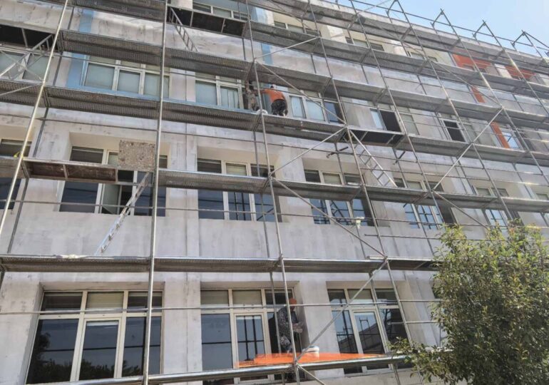 След ремонта: Над 1000 ученици се връщат на едносменен режим в ОУ "Димитър Талев" в "Южен" (СНИМКИ)