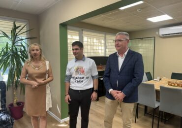 Откриха учебната година в Регионалния център за подкрепа на процеса на приобщаващото образование – Пловдив в „Източен“ (СНИМКИ)