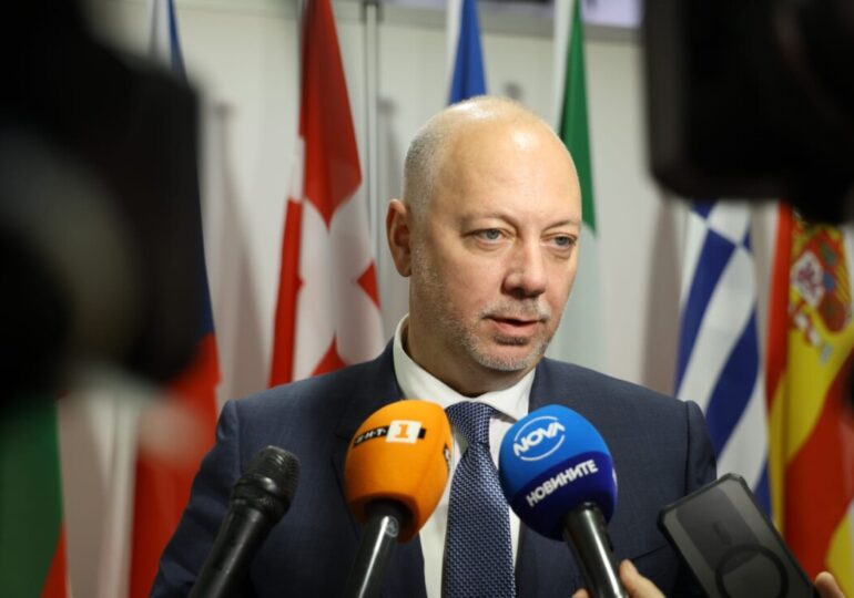 Росен Желязков: България подкрепя създаването на европейска „стена срещу дронове“
