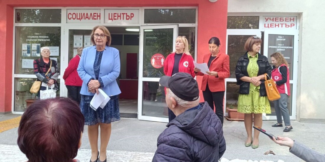 През Европейския социален фонд: Над 36 000 социално слаби в Пловдивска област ще получат хранителни и хигиенни пакети (СНИМКИ)