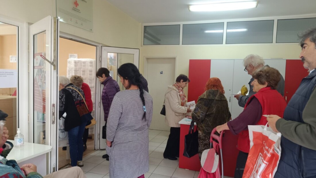 През Европейския социален фонд: Над 36 000 социално слаби в Пловдивска област ще получат хранителни и хигиенни пакети (СНИМКИ)