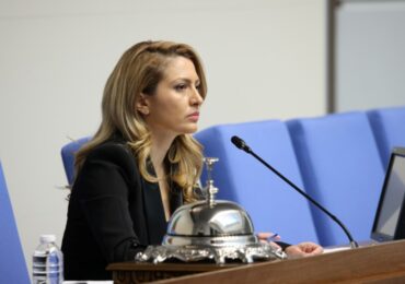 Избраха Рая Назарян за председател на Народното събрание