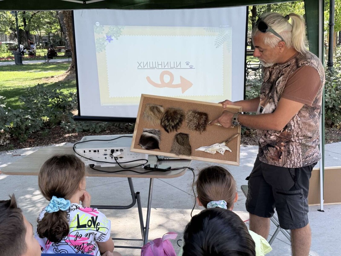 Безплатна демонстрация на минерали под микроскоп очакват малчуганите в Природонаучния музей в Пловдив (СНИМКИ)