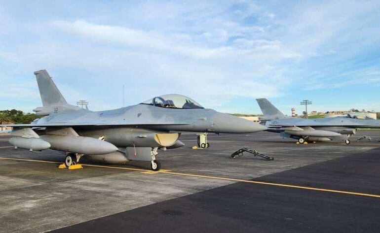 Още два изтребителя F-16 пристигнаха в България (СНИМКИ и ВИДЕО)