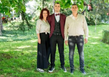 Зов за помощ: 19-годишно момче се нуждае от средства за лечение след тежка катастрофа