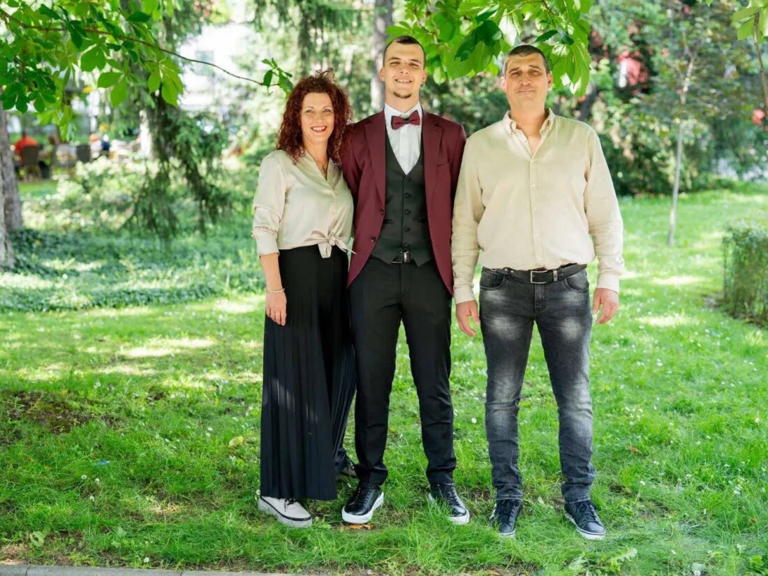 Зов за помощ: 19-годишно момче се нуждае от средства за лечение след тежка катастрофа