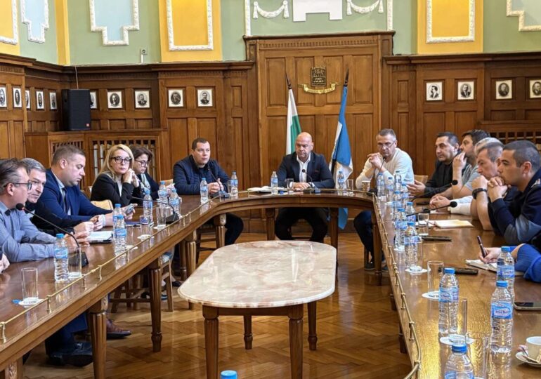 Заради очакваните интензивни валежи: Кметът Костадин Димитров свика съвещание в община Пловдив