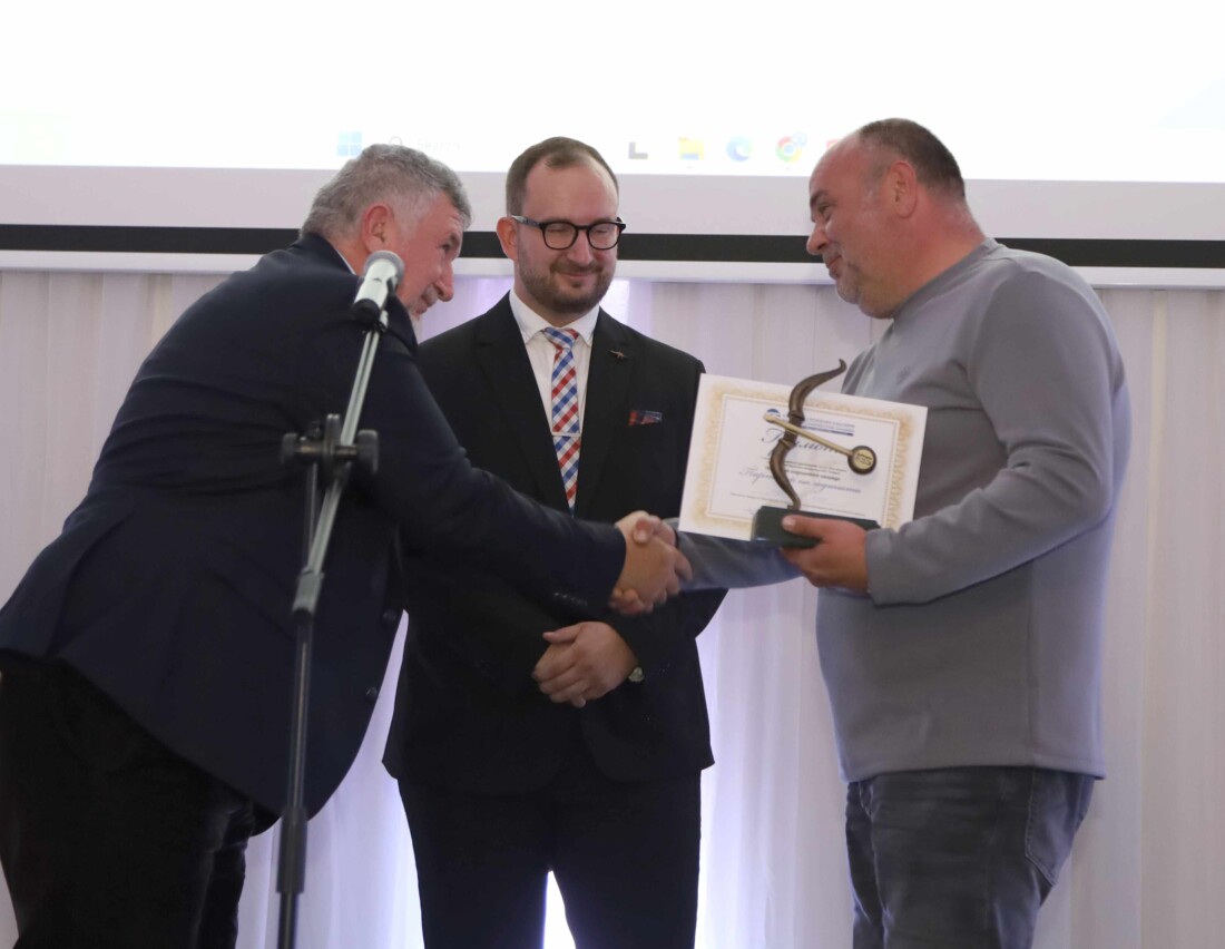 Камарата на строителите в Пловдив връчи годишните си отличия (СНИМКИ) 6 Камарата на строителите в Пловдив връчи годишните си отличия (СНИМКИ)