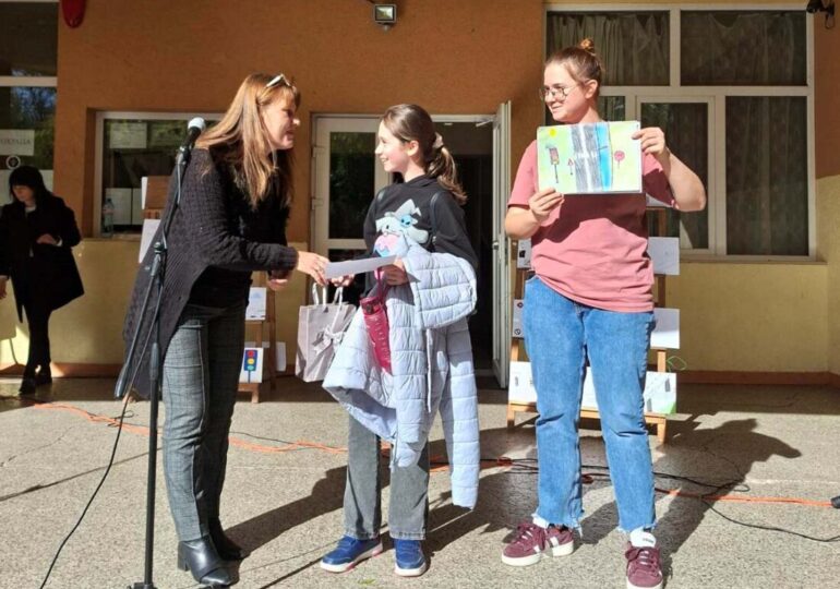 ОУ „Димитър Димов“ проведе тематичен ден по безопасност на движението по пътищата (СНИМКИ) 9 ОУ „Димитър Димов“ проведе тематичен ден по безопасност на движението по пътищата (СНИМКИ)