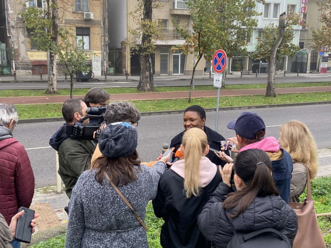 Световноизвестната джаз певица Лиз Райт засади дръвче Ликвидамбър в Пловдив (СНИМКИ)