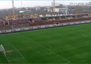 Кметът Костадин Димитров: Напредва строителството на стадион „Локомотив“ (СНИМКИ)