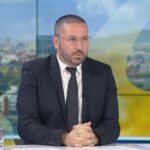 "Едните правят прасенца, другите драскат по тях": Бащата на Сияна с остра публикация срещу политиците у нас 2 „Едните правят прасенца, другите драскат по тях“: Бащата на Сияна с остра публикация срещу политиците у нас