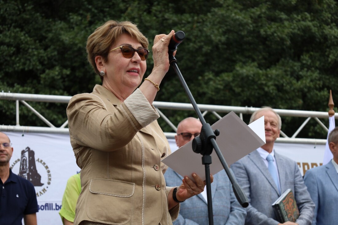 Митрофанова за закона за „Лукойл“: Българите действат много рисковано