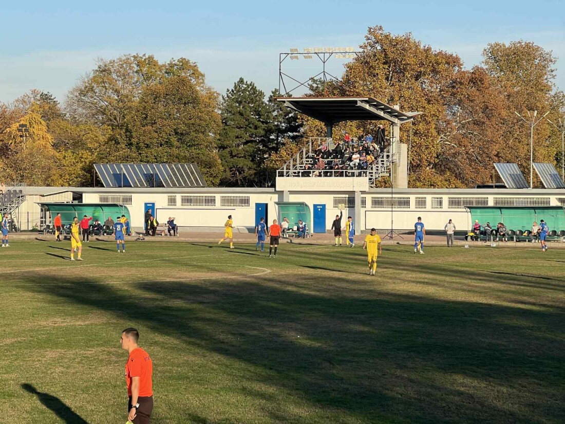 Навръх своята 78-а годишнина: Спартак Пловдив завърши наравно с лидера Несебър (СНИМКИ) 3 Навръх своята 78-а годишнина: Спартак Пловдив завърши наравно с лидера Несебър (СНИМКИ)