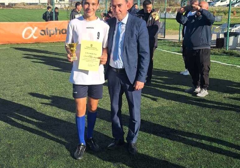 С футболен турнир стартираха ученическите игри в Асеновград (СНИМКИ)