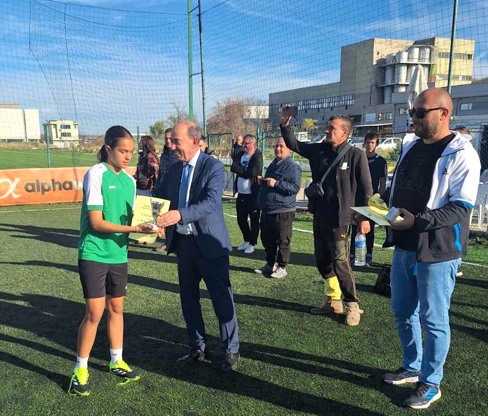 С футболен турнир стартираха ученическите игри в Асеновград (СНИМКИ)