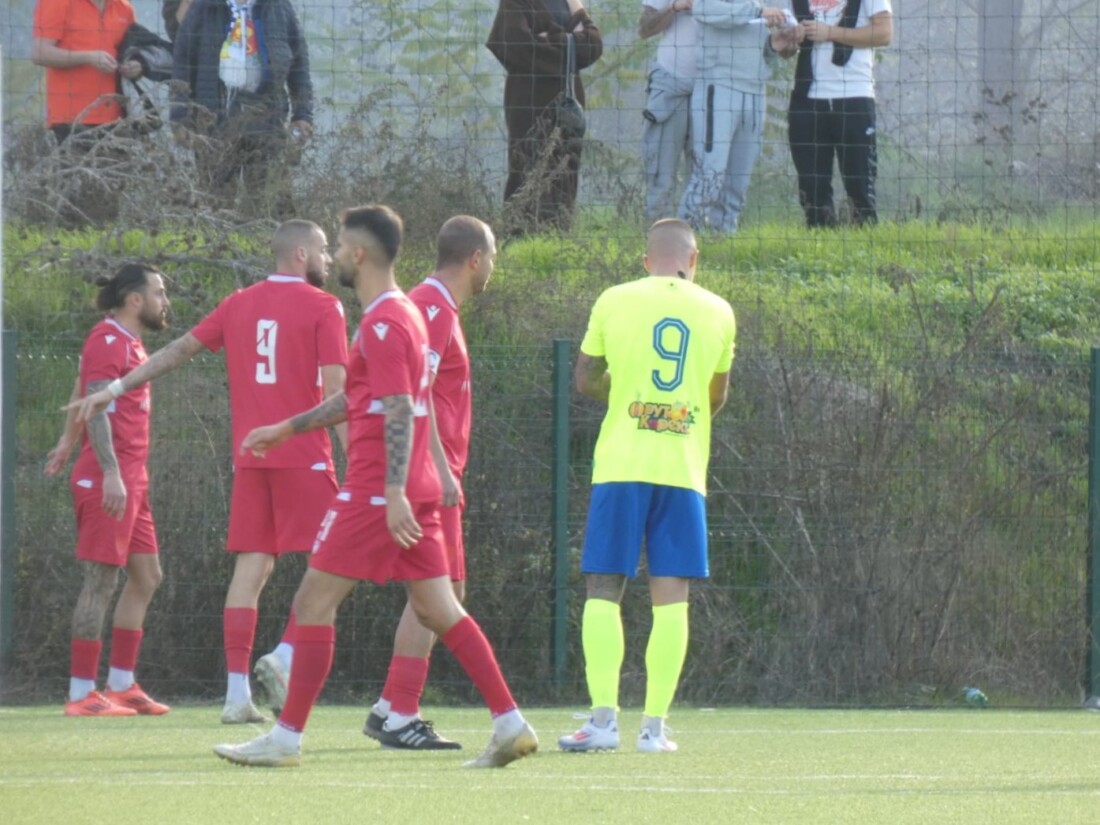 В зрелищен мач: Марица и Спартак Пловдив поделиха точките (СНИМКИ)