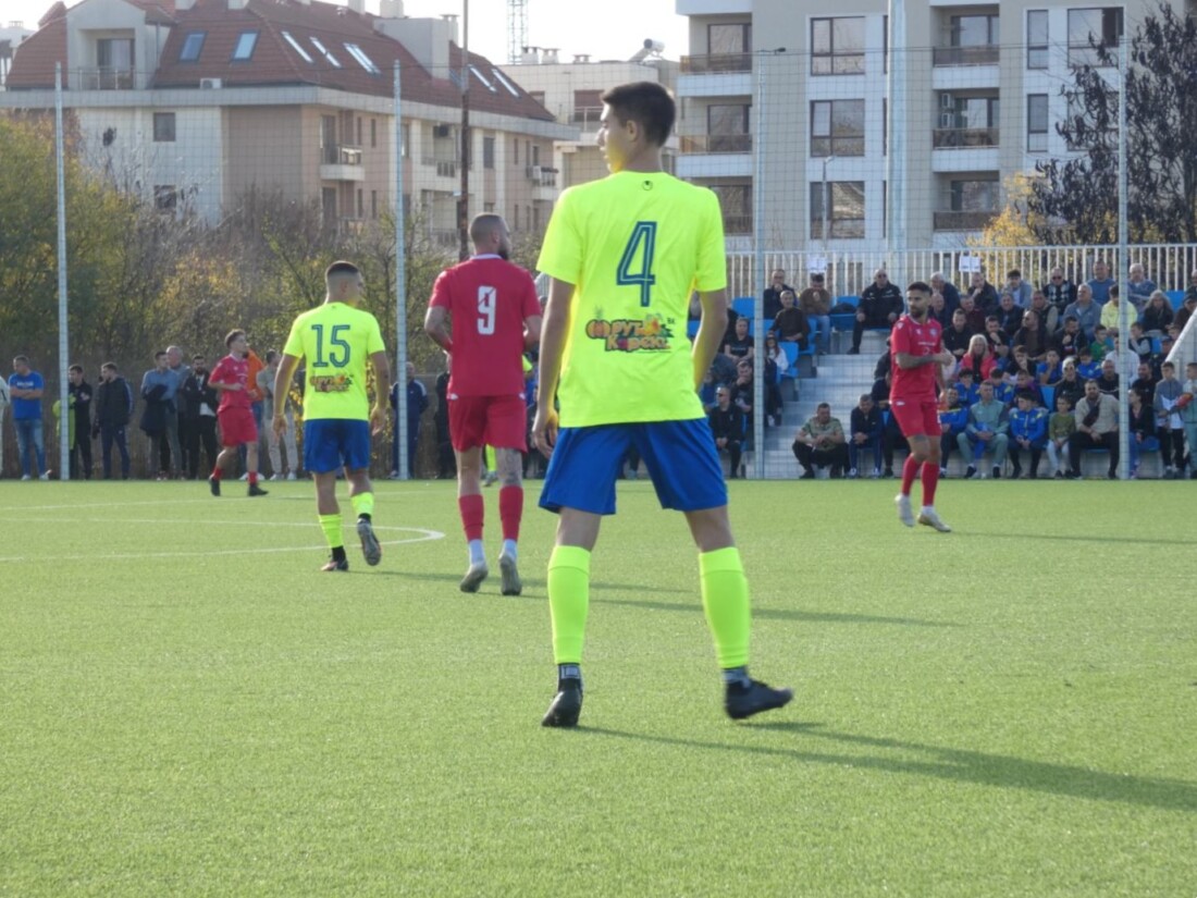 В зрелищен мач: Марица и Спартак Пловдив поделиха точките (СНИМКИ)