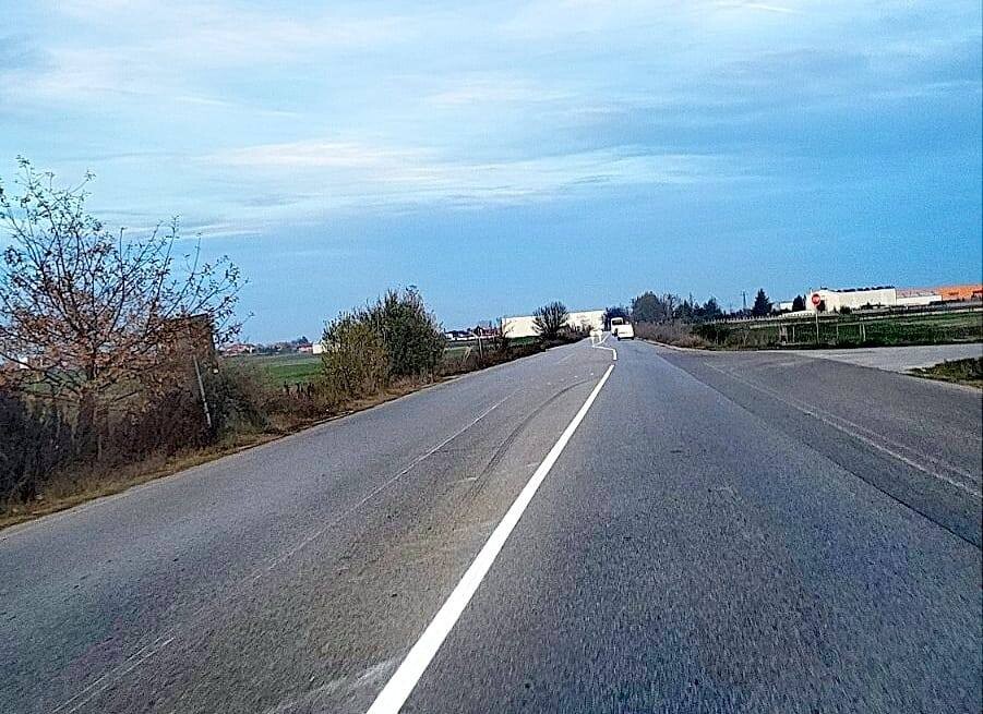 Полагат нова пътна маркировка по ключов участък в Община Марица 1 Полагат нова пътна маркировка по ключов участък в Община Марица