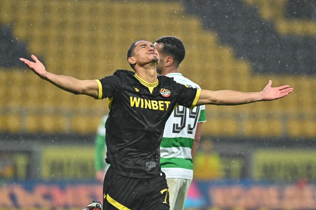 Ботев с първа победа при Херо, удари Черно море с 3:1 в Пловдив (ВИДЕО)