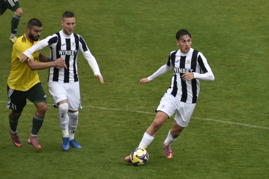 Локомотив Пловдив с равенство като гост на Добруджа (ВИДЕО) 2 Локомотив Пловдив с равенство като гост на Добруджа (ВИДЕО)