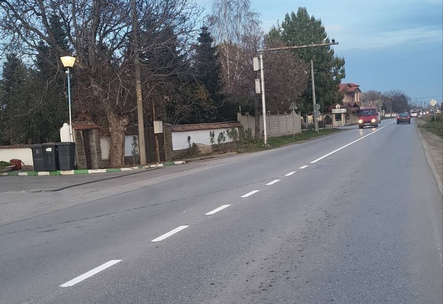 Полагат нова пътна маркировка по ключов участък в Община Марица 2 Полагат нова пътна маркировка по ключов участък в Община Марица