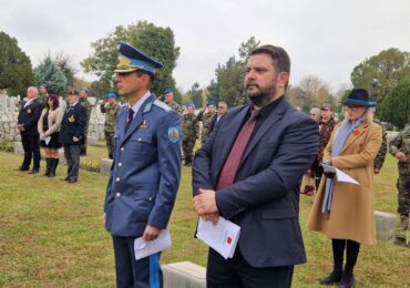 Заместник-кметът Ангел Славов участва в традиционната британска възпоменателна церемония в Пловдив