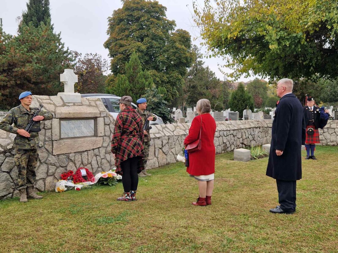 Заместник-кметът Ангел Славов участва в традиционната британска възпоменателна церемония в Пловдив
