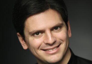 Проф. Иван Дончев представя „В откриване на музикалната драма“ – лектория и концерт