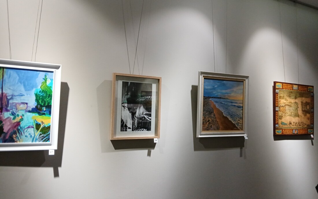 „Созопол на един дъх“ в Пловдив – 20 платна, вдъхновени от морето и приятелството (СНИМКИ)