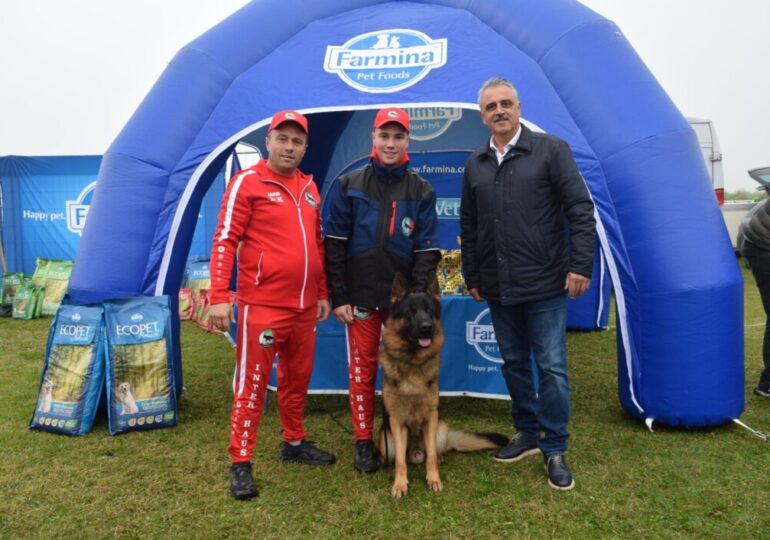 Младежи от Община Марица блестят на изложба за немско овчарско куче в Калековец (СНИМКИ)