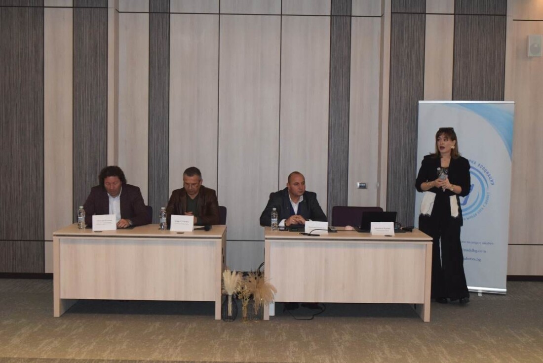 Родители на деца с диабет апелират към местната власт за подкрепа (СНИМКИ) 2 Родители на деца с диабет апелират към местната власт за подкрепа (СНИМКИ)