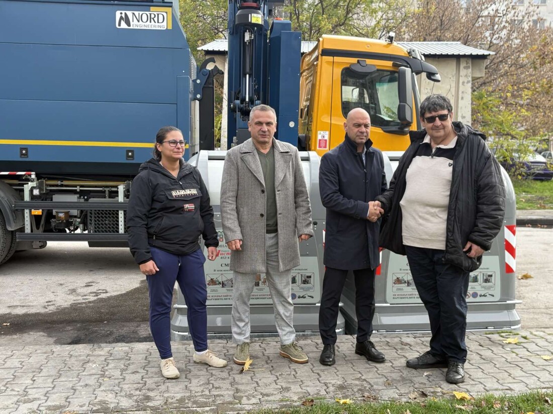 Започна поставянето на нови контейнери за смет в пловдивския район „Тракия“ (СНИМКИ)