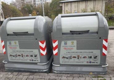 Започна поставянето на нови контейнери за смет в пловдивския район „Тракия“ (СНИМКИ)