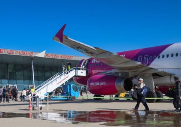 Посрещат тържествено първия полет по линията Пловдив-Братислава