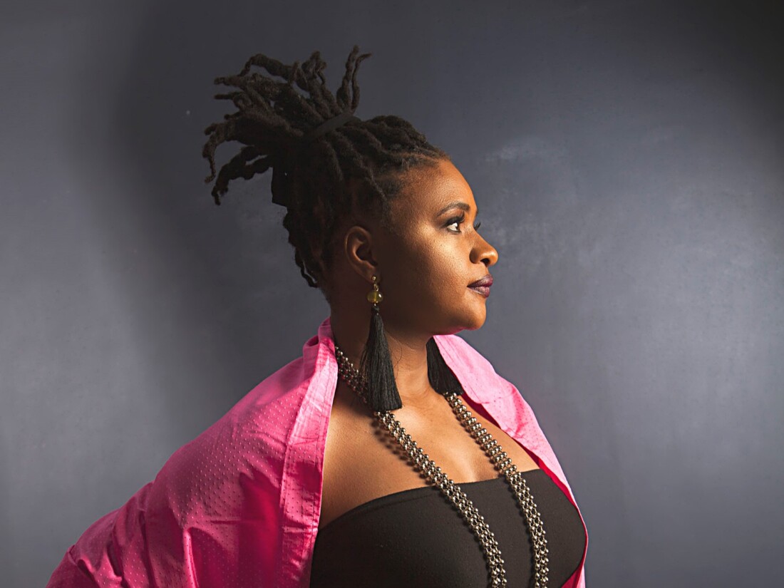 Световноизвестна джаз певица засажда дърво в Пловдив