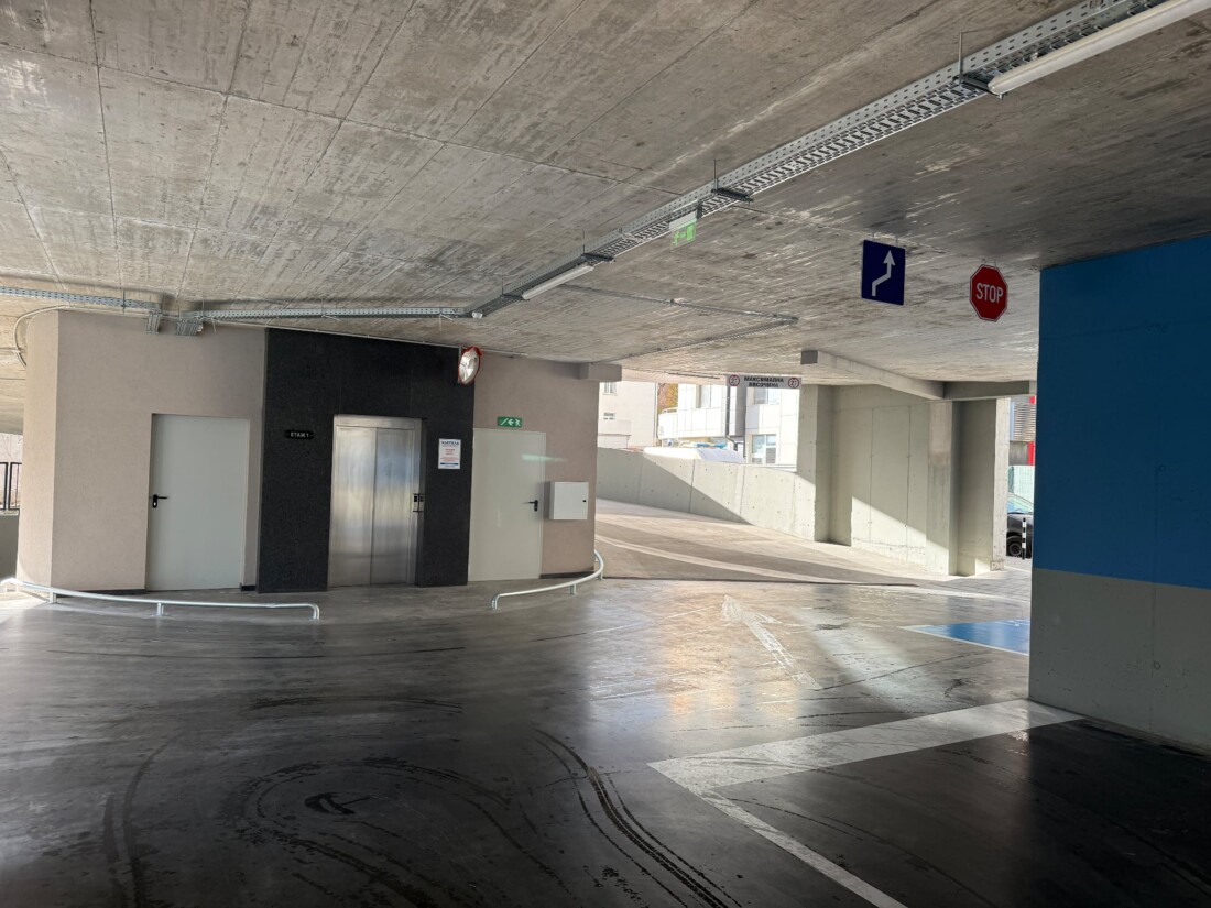 Нов многоетажен паркинг започна работа в Пловдив (СНИМКИ)