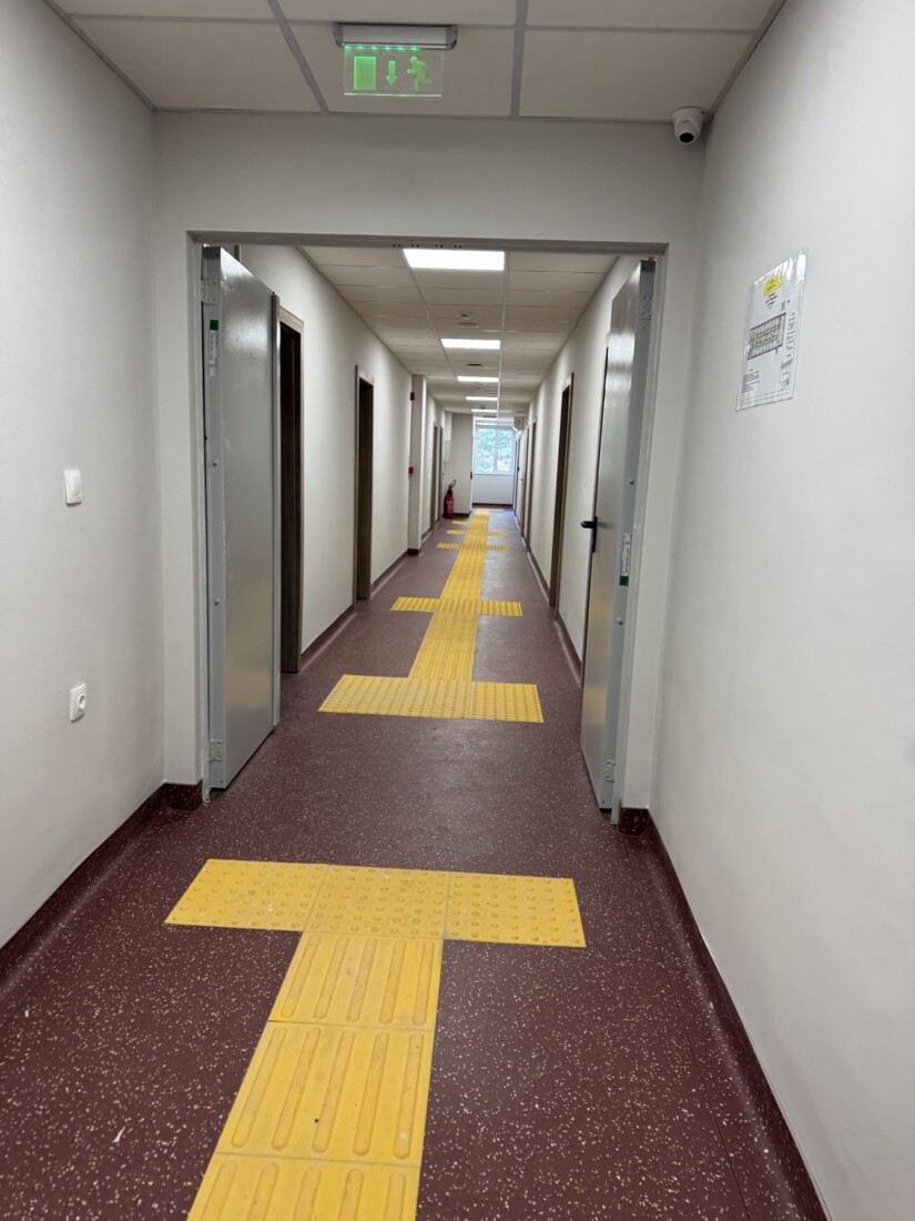 Министър Красимир Вълчев и кметът на Пловдив откриха обновеното общежитие на ЕГ „Иван Вазов“ (СНИМКИ)